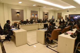 Taruna AAL Tingkat Akhir Korps Teknik Terima  Pembekalan Kadismatal